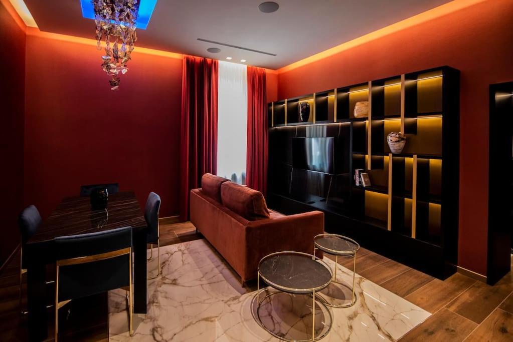 Apartment Luxury Rhome Via Della Croce Rom